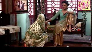 Kiran Haq feet photo 16
