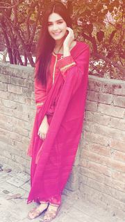 Kiran Haq feet photo 3