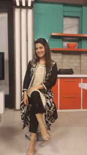 Kiran Khan feet photo 5