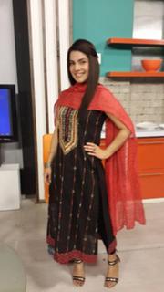 Kiran Khan feet photo 17
