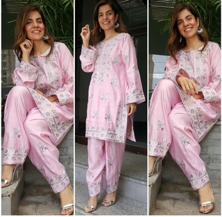 Kiran Khan feet photo 5