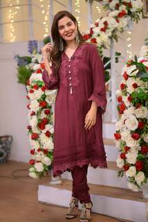 Kiran Khan feet photo 4
