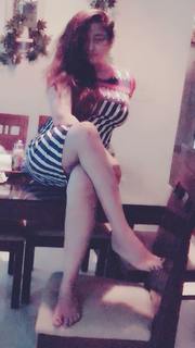 Kiran Rathod feet photo 8