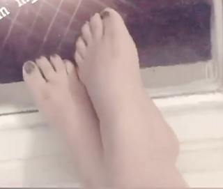 Kiran Rathod feet photo 6