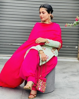 Kirat Randhawa feet photo 6