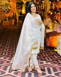 Kirat Randhawa feet photo 12