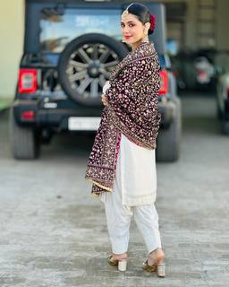 Kirat Randhawa feet photo 7