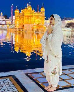 Kirat Randhawa feet photo 18