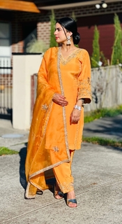 Kirat Randhawa feet photo 9