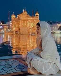 Kirat Randhawa feet photo 10