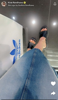 Kirat Randhawa feet photo 19