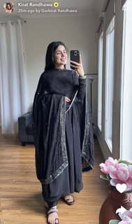 Kirat Randhawa feet photo 10