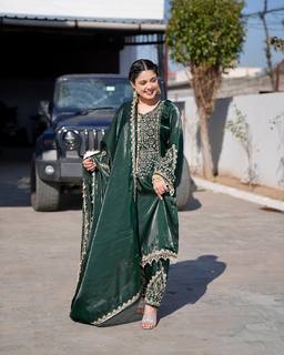 Kirat Randhawa feet photo 18