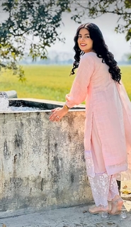 Kirat Randhawa feet photo 10
