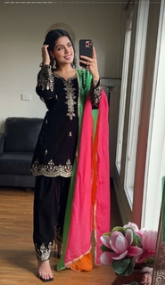 Kirat Randhawa feet photo 17