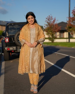 Kirat Randhawa feet photo 11