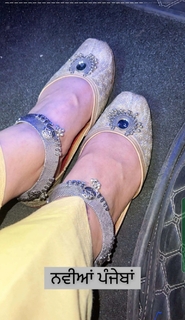 Kirat Randhawa feet photo 7