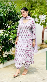 Kirat Randhawa feet photo 3
