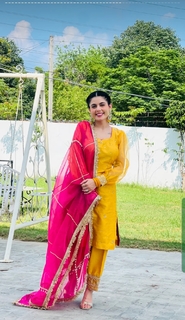 Kirat Randhawa feet photo 8
