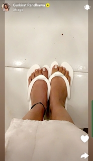 Kirat Randhawa feet photo 8