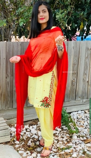 Kirat Randhawa feet photo 4