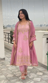 Kirat Randhawa feet photo 15
