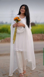 Kirat Randhawa feet photo 17