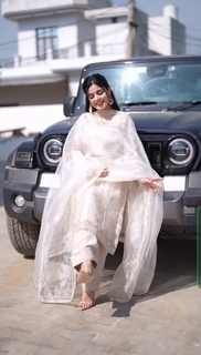 Kirat Randhawa feet photo 13