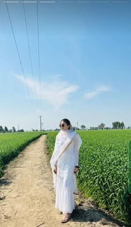 Kirat Randhawa feet photo 14