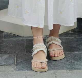 Kirat Randhawa feet photo 11