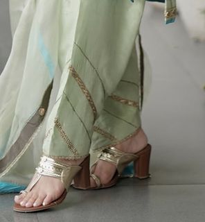 Kirat Randhawa feet photo 3