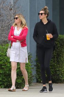 Kirsten Dunst feet photo thumbnail