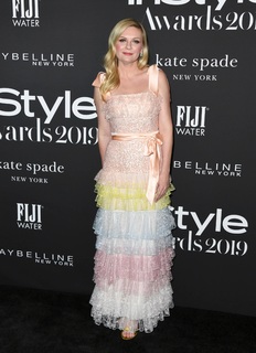 Kirsten Dunst feet photo thumbnail