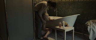 Kirsten Dunst feet photo thumbnail