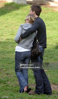 Kirsten Dunst feet photo thumbnail