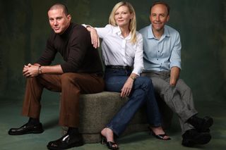 Kirsten Dunst feet photo thumbnail