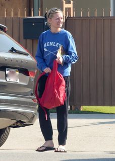 Kirsten Dunst feet photo 17