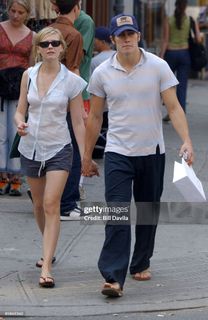 Kirsten Dunst feet photo 10