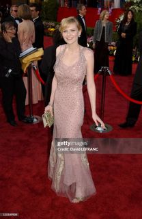 Kirsten Dunst feet photo 14