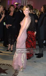 Kirsten Dunst feet photo 11