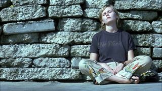 Kirsten Dunst feet photo 6