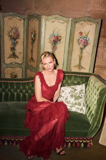 Kirsten Dunst feet photo 3