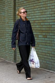Kirsten Dunst feet photo 2