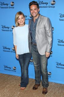 Kirsten Storms feet photo 18