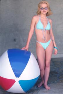 Kirsten Storms feet photo 4