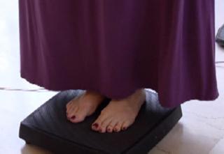 Kirstie Alley feet photo thumbnail