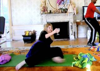 Kirstie Alley feet photo thumbnail