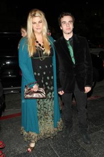 Kirstie Alley feet photo thumbnail