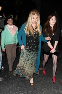 Kirstie Alley feet photo thumbnail