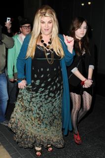 Kirstie Alley feet photo thumbnail